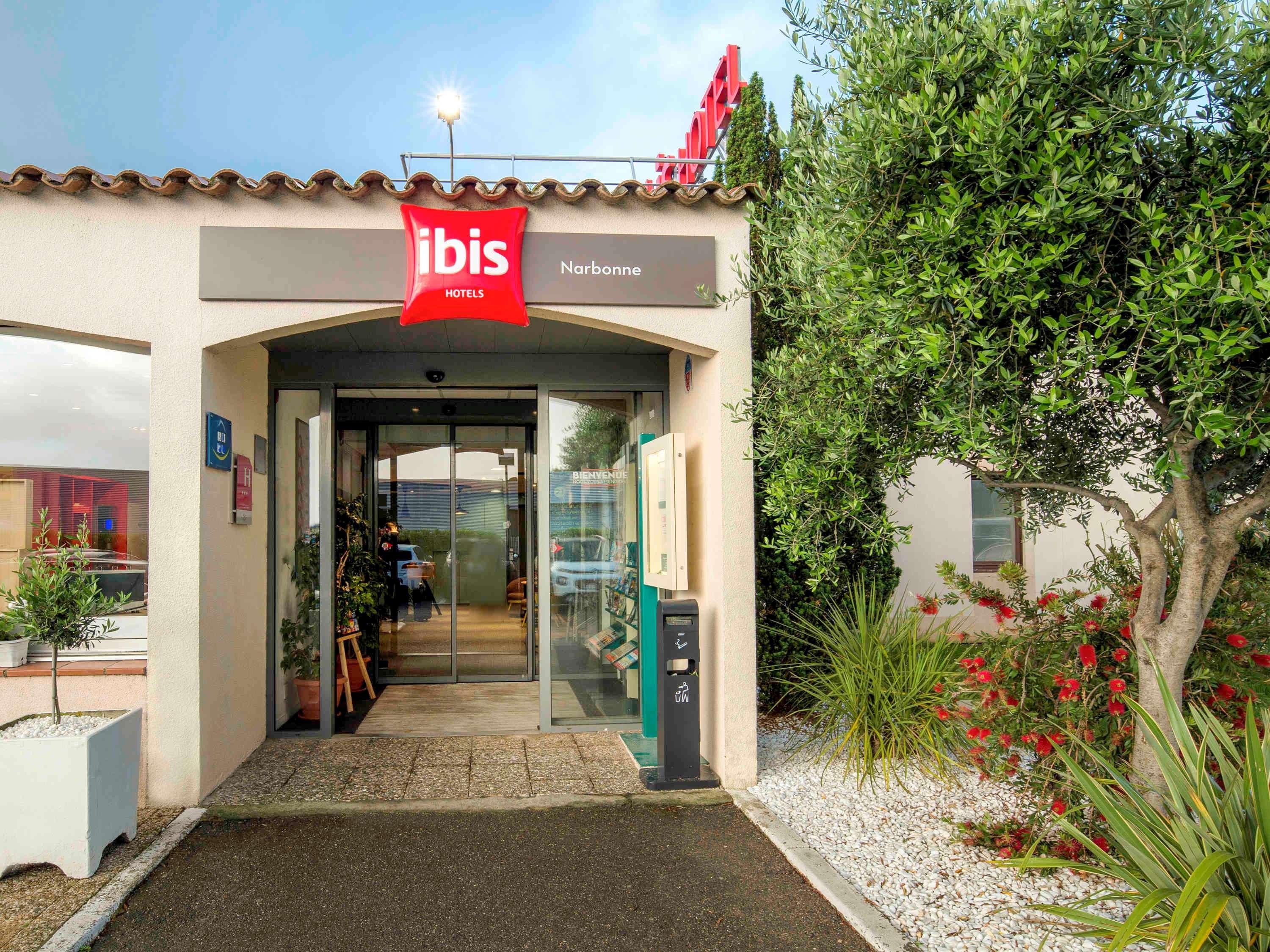 Hotel Ibis Нарбонна Экстерьер фото