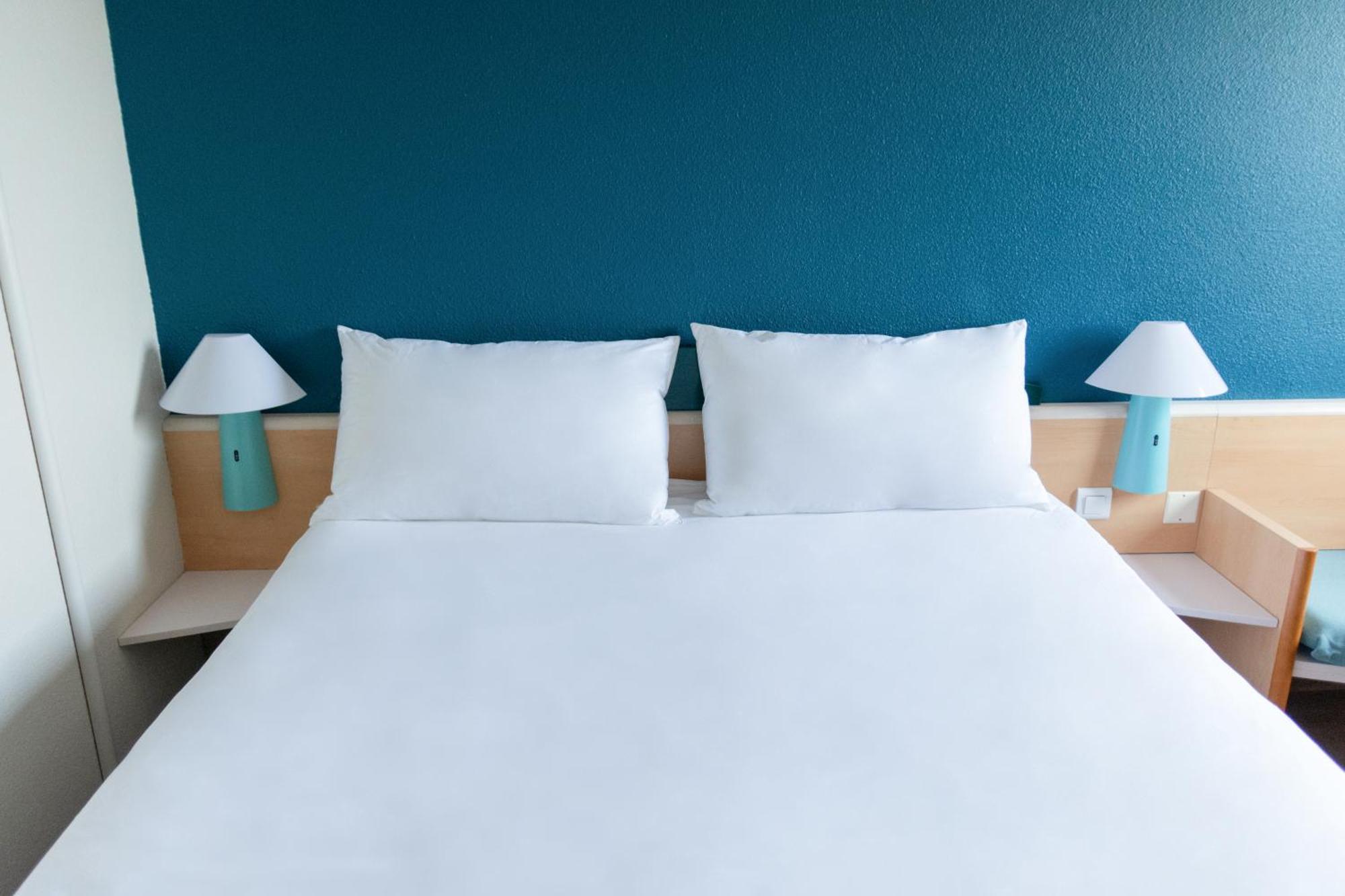 Hotel Ibis Нарбонна Экстерьер фото