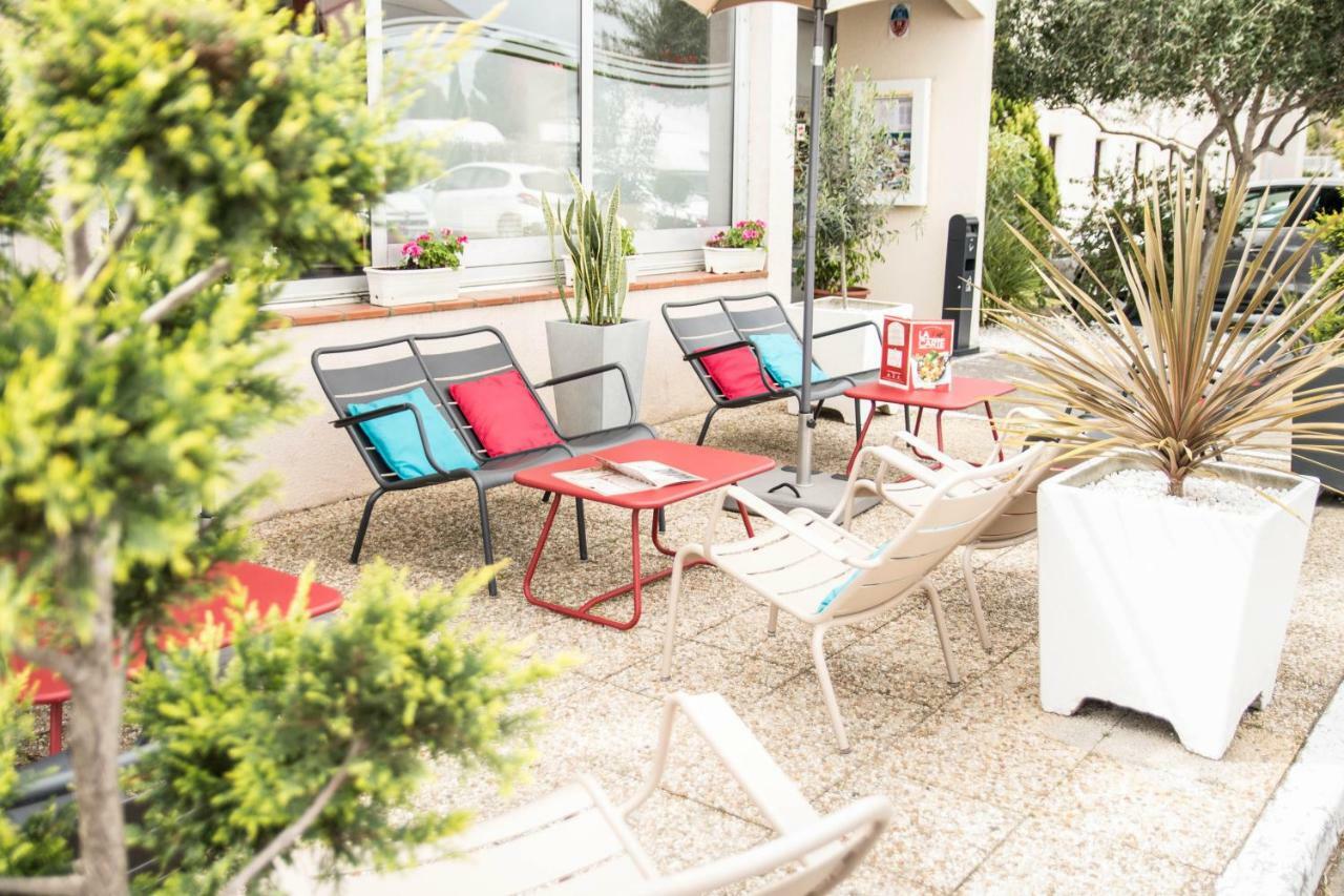 Hotel Ibis Нарбонна Экстерьер фото